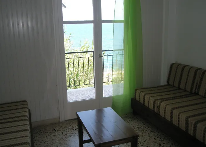 Faliraki * Benitses (Corfu)