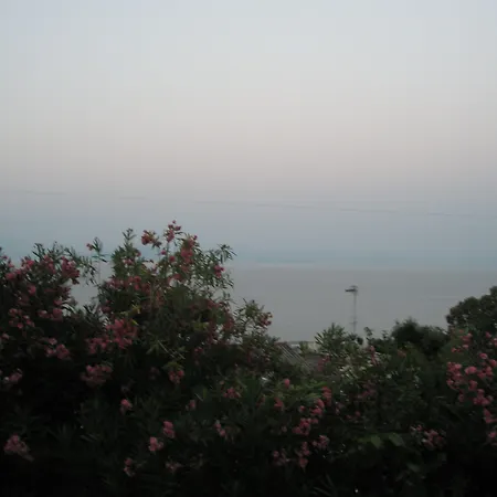 Faliraki * Benitses (Corfu)