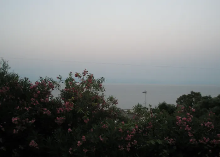 Faliraki * Benitses (Corfu)